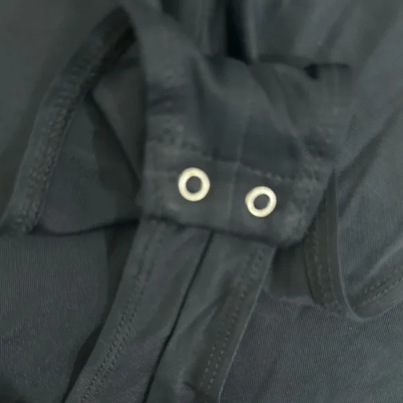 FARM Rio Black Cutout Long Sleeve Bodysuit NWOT Large - Picture 14 of 15